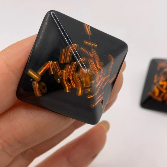 Amazing Mid Century Black & Orange Glitter Lucite Clip-on Earrings - Picture 5 of 5